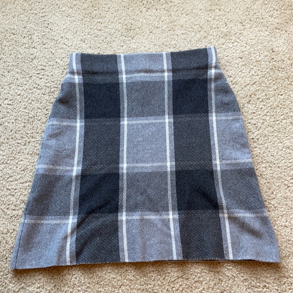 Plaid non pleated mini skirt